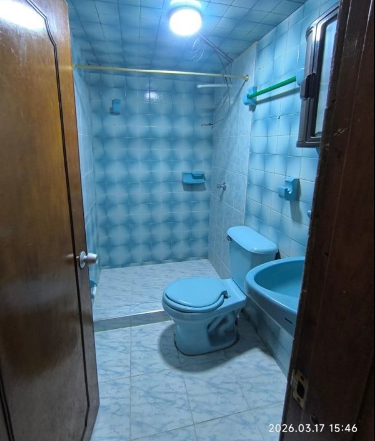BañoFrente.jpg